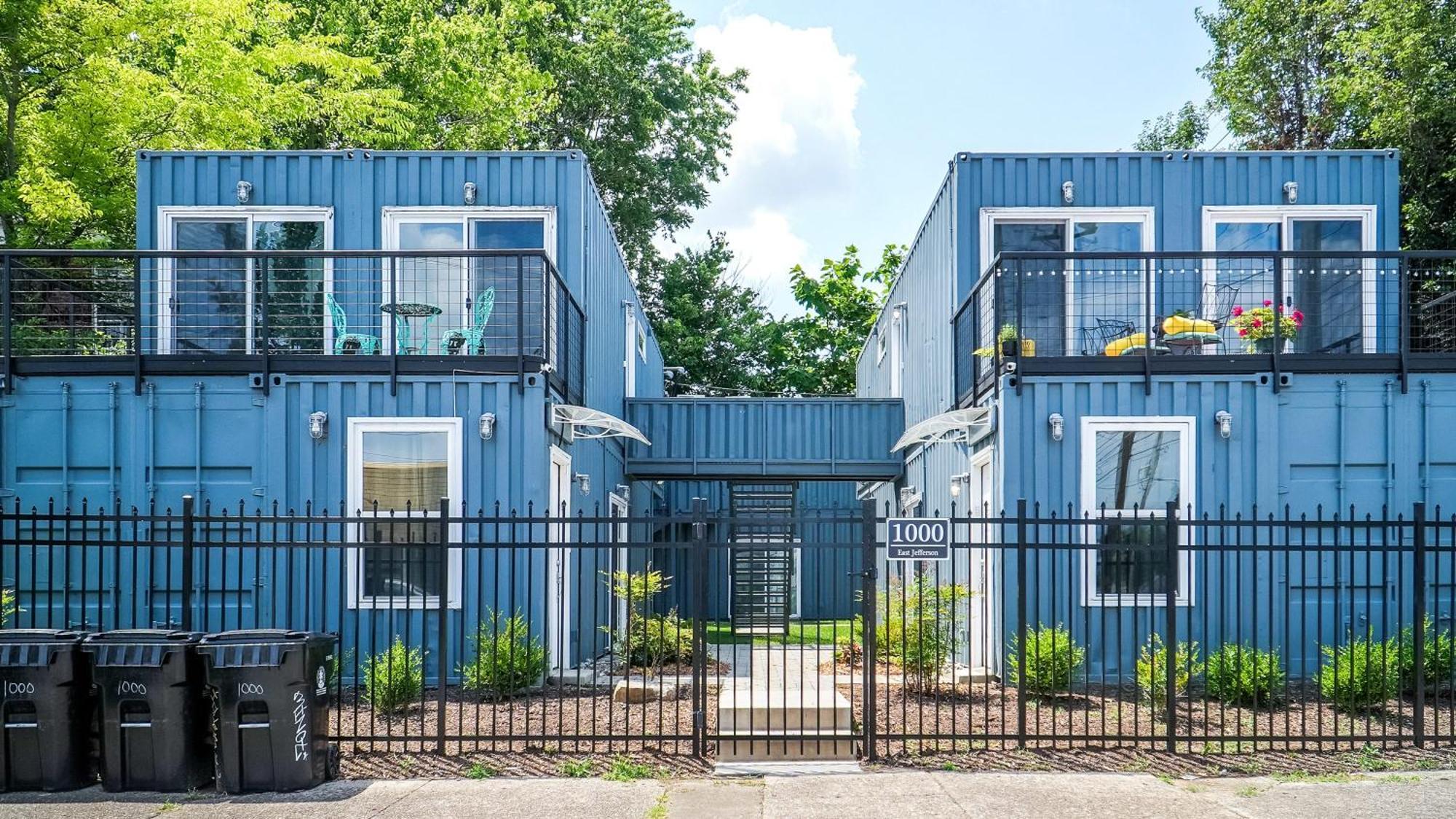 Apartment 2-storey Shipping Container Retreat
